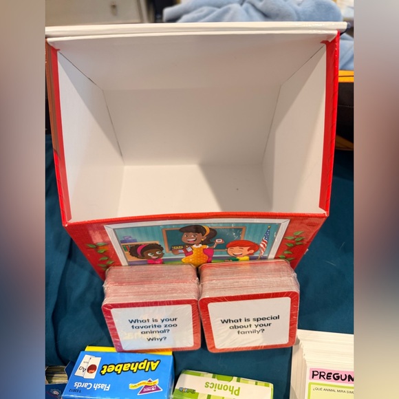 Alphabet and Phonics Flash Cards Sets - Picture 2 of 3